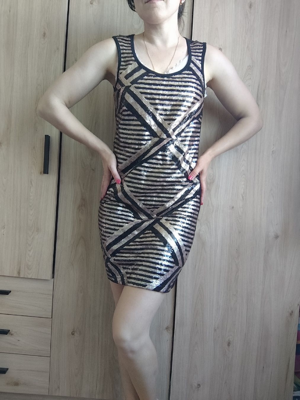 Vero Moda Vestiti: Sparkly Geometric Mini Dress M Vero Moda – Usato da Mägenwil venduto da VintageGirly 1