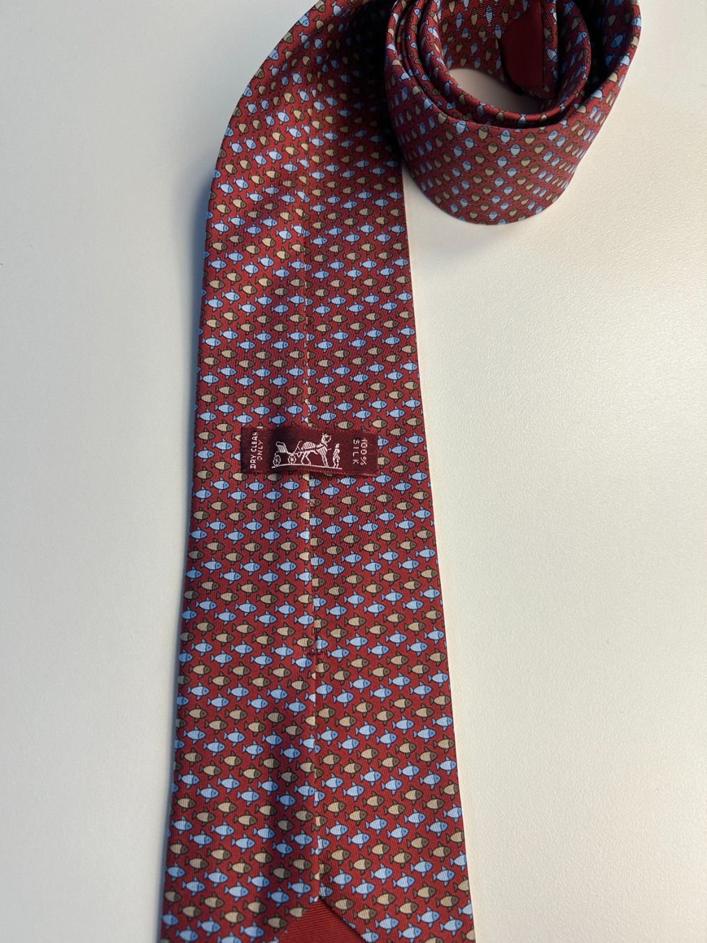 Hermès Cravates: Hermès Fisch Krawatte – Neuf (Voir description) à Bern par kurtikobolt74 2