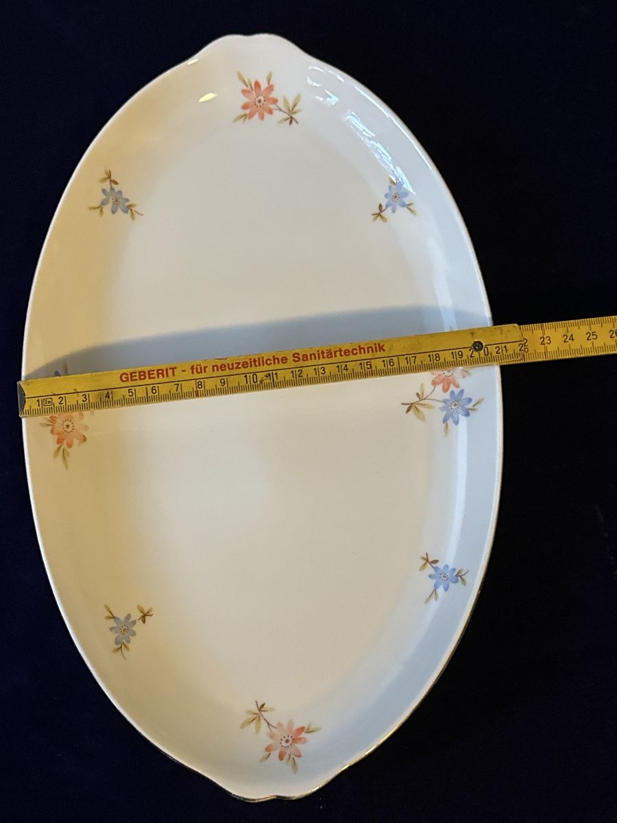 Piatti di portata: Suesse Langenthal Servierplatte, oval, mit Blumenmuster.1935 – Usato da Zürich venduto da Chaeffeler 2