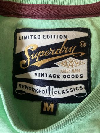 Superdry T-Shirt Grösse M Mintgrün mit Print guter Zustand