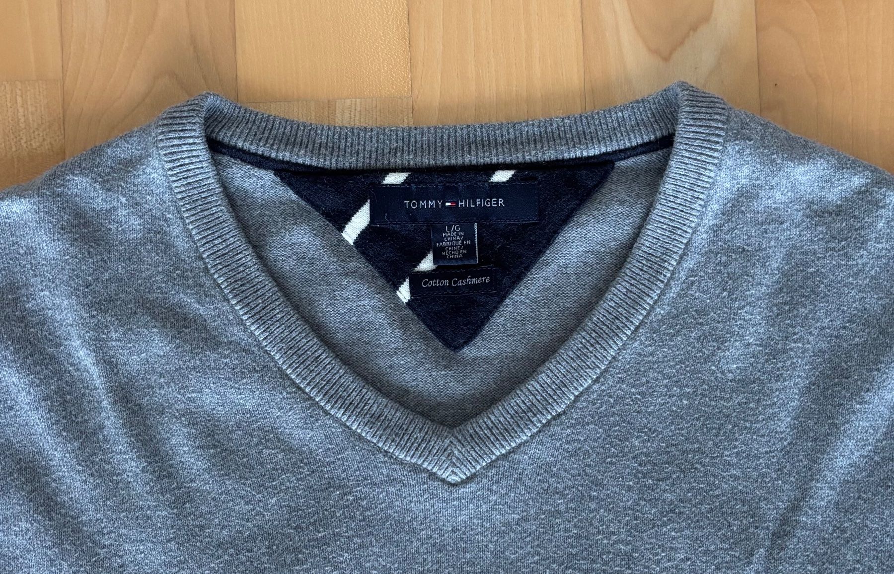 Tommy Hilfiger Pullover & Sweatshirts: Pullover Tommy Hilfiger – Gebraucht aus Winterberg ZH von vanilleinspiration 1