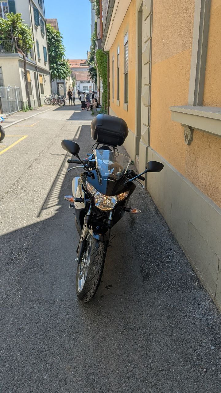 Honda Strada: Honda CBR 250 RA ABS kaum gebraucht – Usato da Biel/Bienne venduto da Rschillin0 3