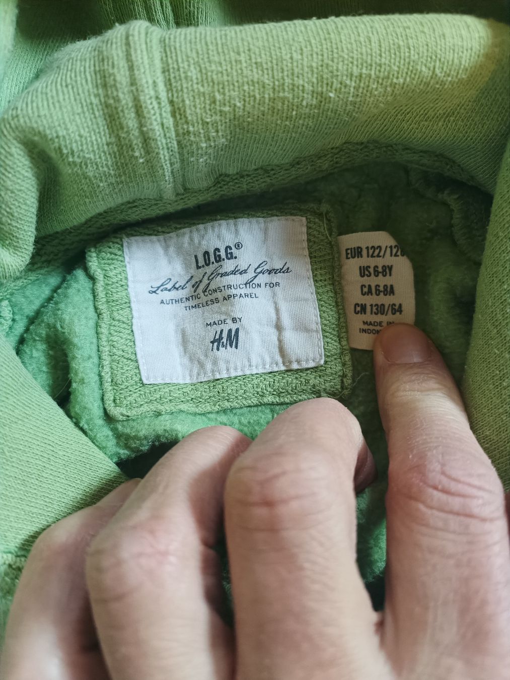 H&M Pullover & Sweatshirts: Pullover grün 122/128 – Gebraucht aus Humlikon von Zitrone011 1