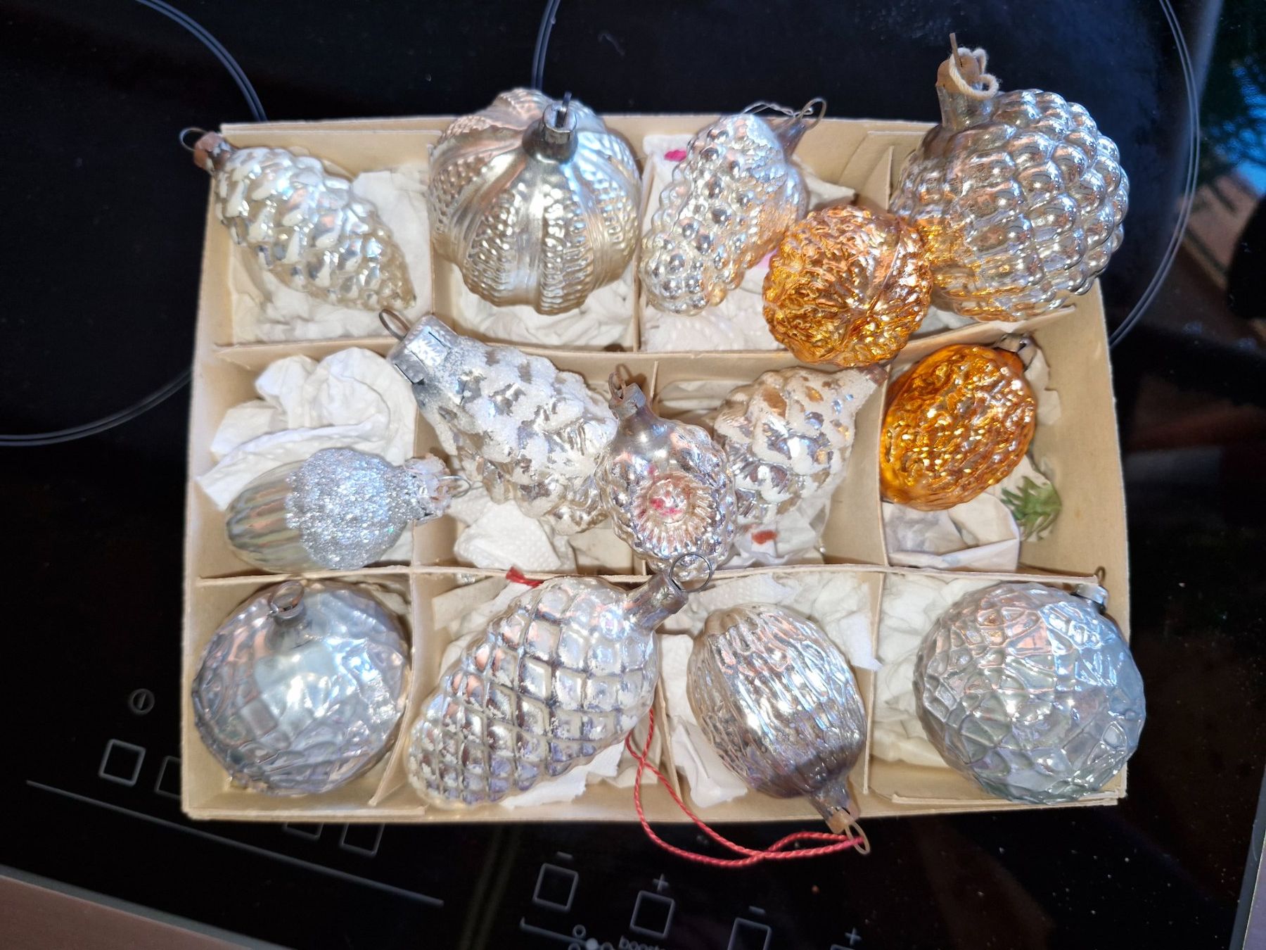 Toutes les décorations: antiker Christbaumschmuck – D'occasion à Guarda par rue_bpd7