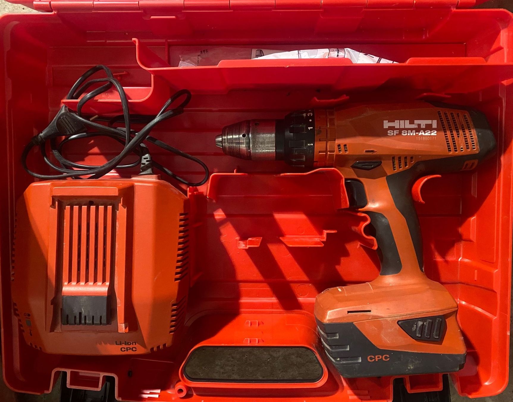 Hilti Trapani: Visseuse Perceuse/Akku-Bohrschrauber Hilti SF 8M A22 – Usato da Echallens venduto da Zenini.Outillage
