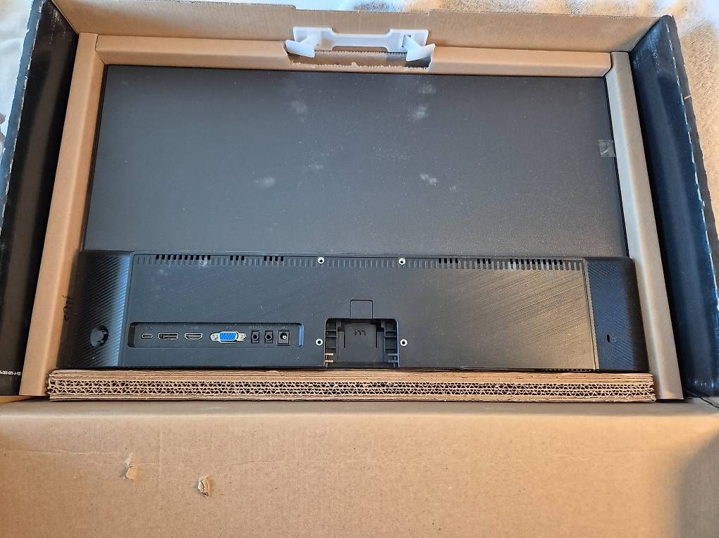 Monitor: Ecran PEAQ 24'' (neuf) – Nuovo e nell'imballaggio originale da Lausanne venduto da Assiralc7509 2
