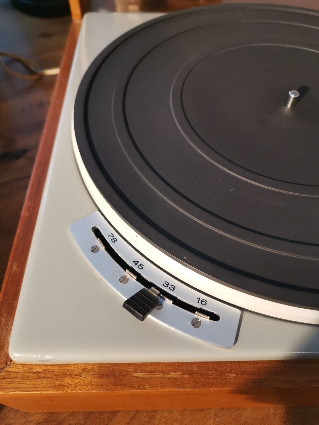 Lenco Giradischi: LENCO L70 tourne disques – Usato da La neuveville venduto da Madmax1979 4