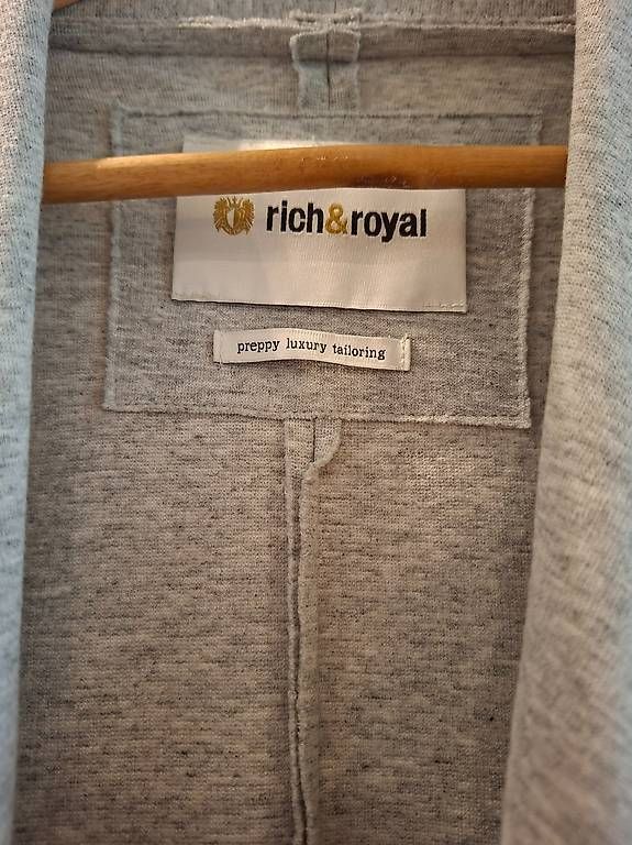 Giacche: Rich&Royal Blaser grau Gr.xs/s – Usato da Flurlingen venduto da Atea8 1