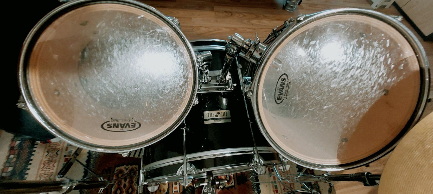 Instruments de musique: Schlagzeug Set Schwarz inkl. Hocker und Becken – D'occasion à Müswangen par Trumpf98 3