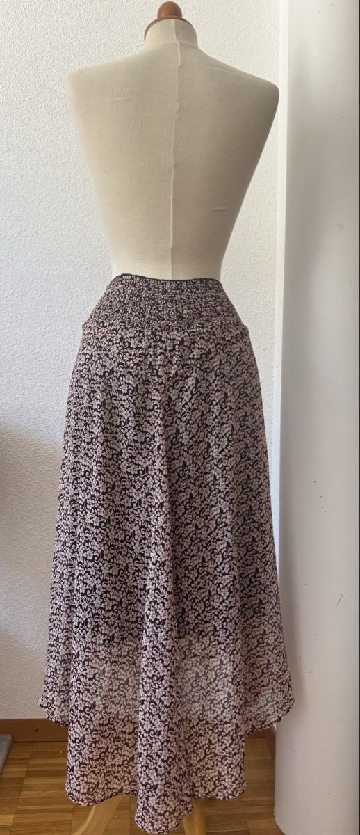 Maje Gonne: Jupe mi-longue MAJE, taille 1 imprimé floral  – Nuovo (secondo la descrizione) da Morges venduto da sandy069 2