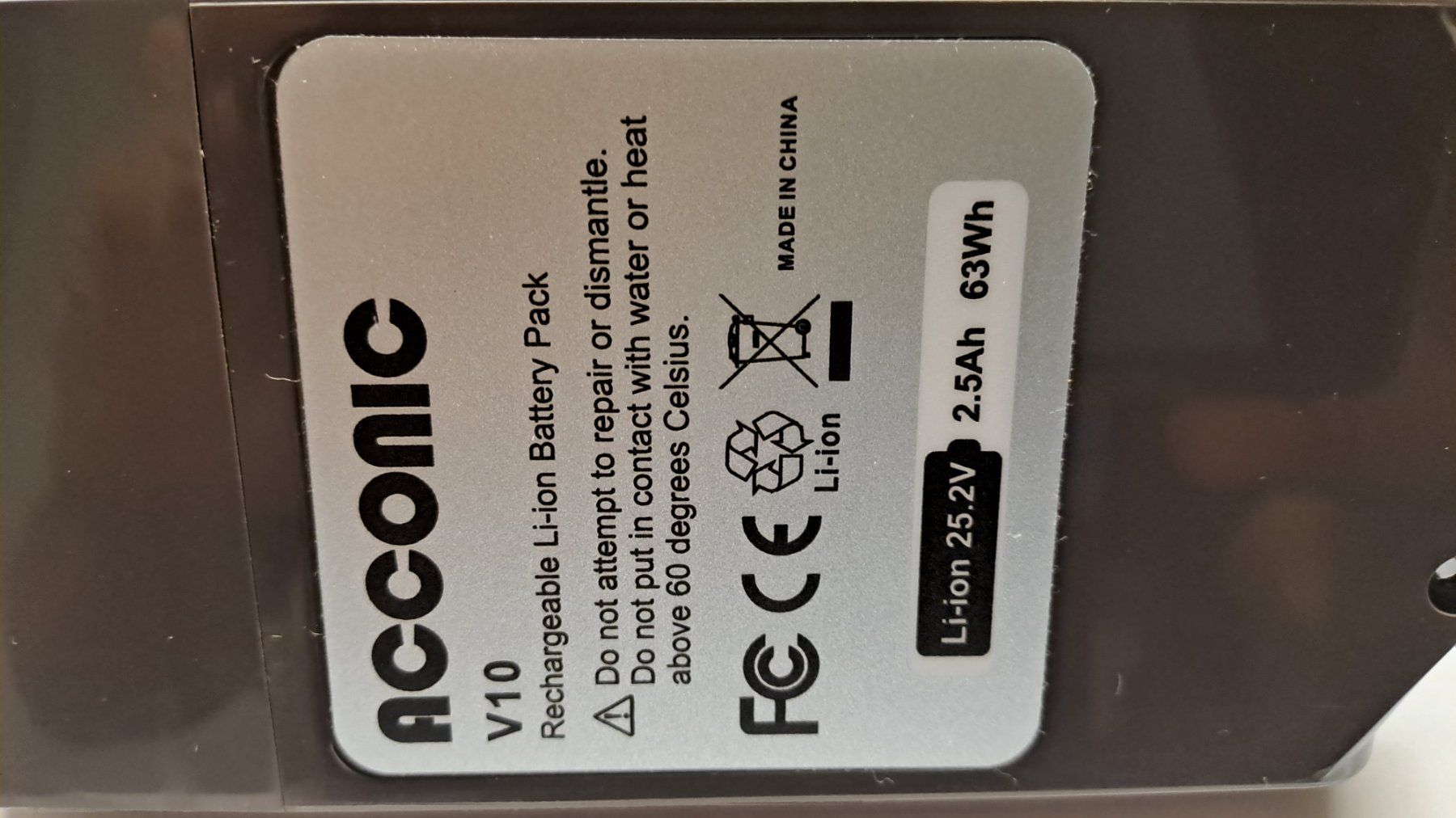 Dyson Accus & piles: Batterie neuve pour Dyson V10 – Neuf avec emballage d'origine à Cortaillod par FredM77 1