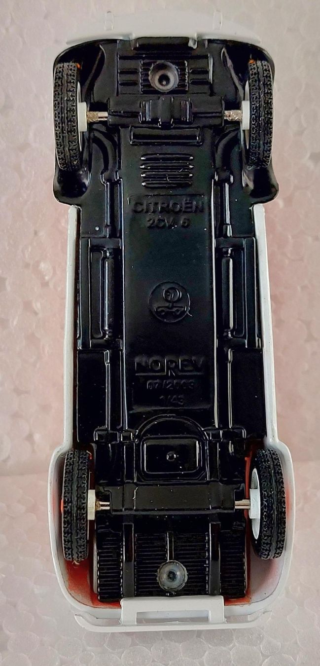 Norev Modellautos: Citroën 2CV  6  -   " BASKET "  -  Norev  -  1/43 – Gebraucht aus Delémont von Domdom1 8
