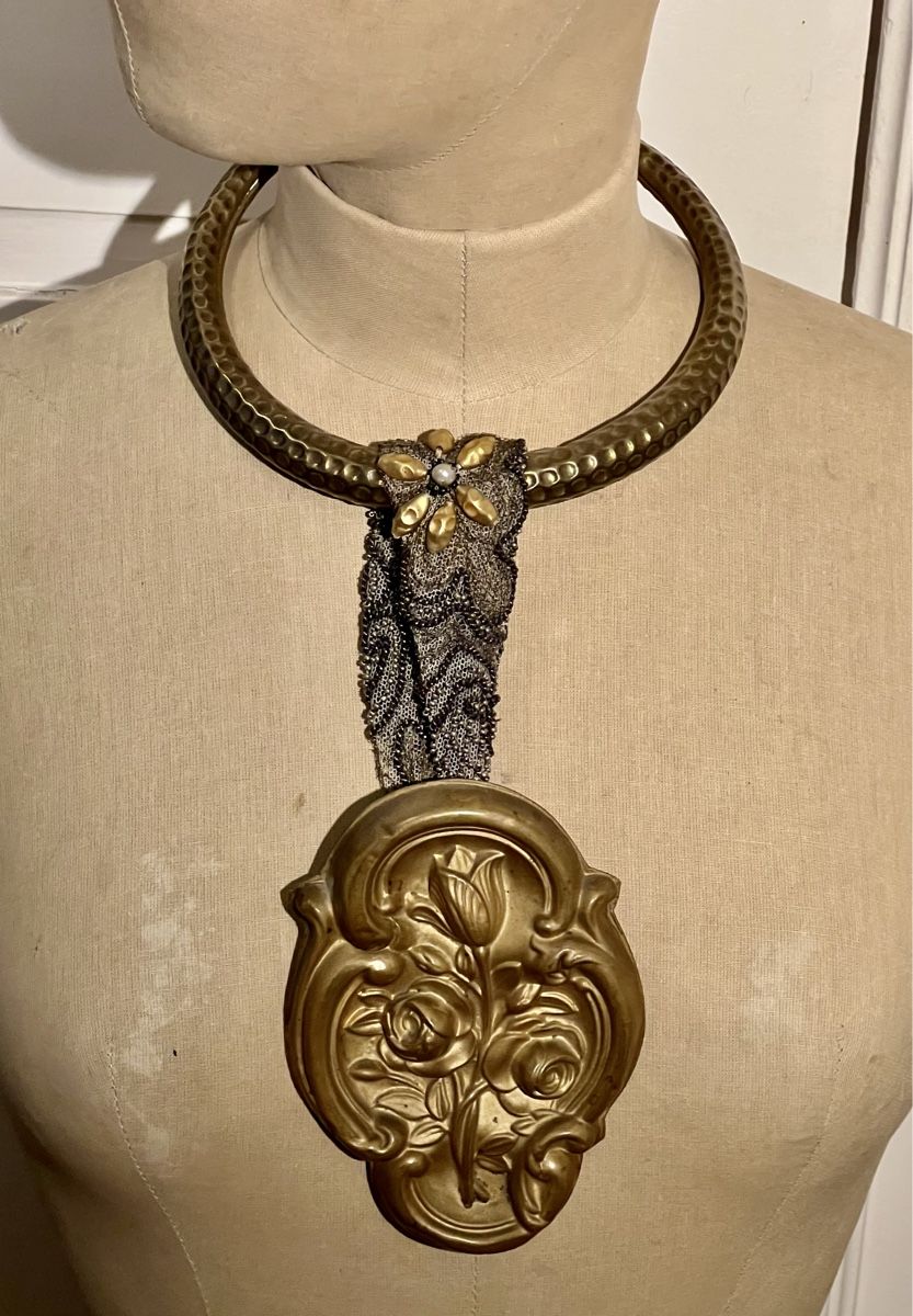 Ketten: Collier ANEHO Création, bronze et broderies, pièce unique – Neu (gemäss Beschreibung) aus Genève von DELIRBEADS 8