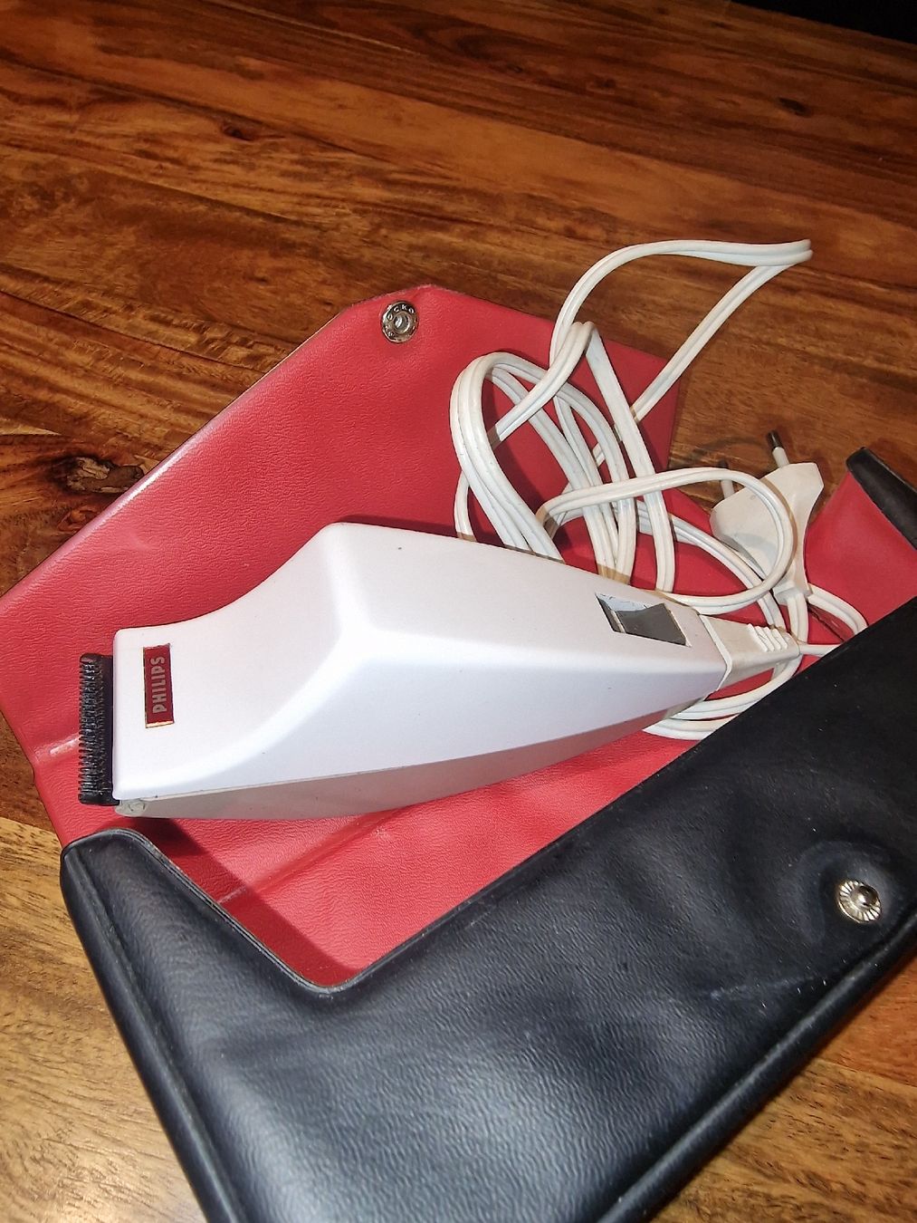 Taglio: Philips Haarschneider Vintage mit Etui – Usato da Niederwangen BE venduto da benbrik1 1