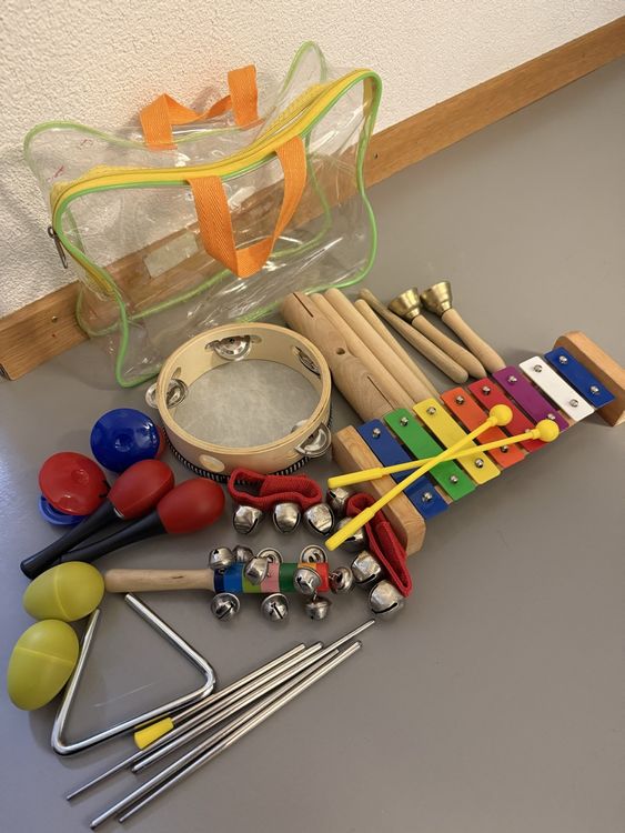 Musikinstrumente Set für Kinder, viele Instrumente! (Gebraucht) in ...