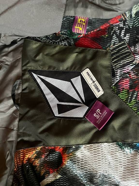 Giacche: Volcom Snowboardjacke s – Usato da Basel venduto da mos_2xxs 2
