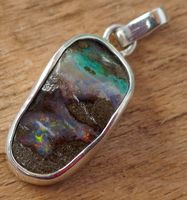Opal ( Australien ) Anhänger in Silber / Handgemacht