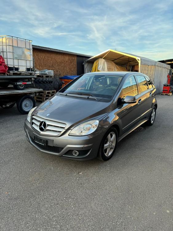 Mercedes B Klasse 180 CDI frisch ab MFK & Service