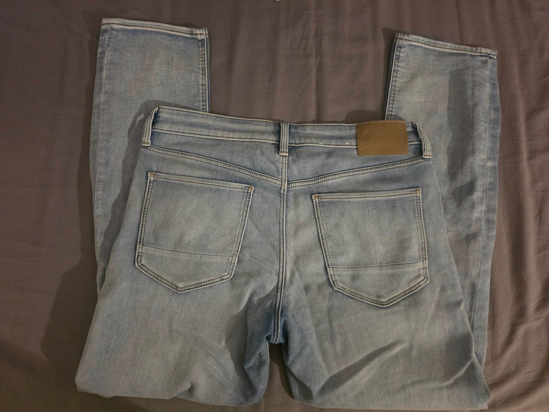 C&A Jeans: Jeans C&A slim 32x30 – D'occasion à Yverdon-les-bains par z_vtl1