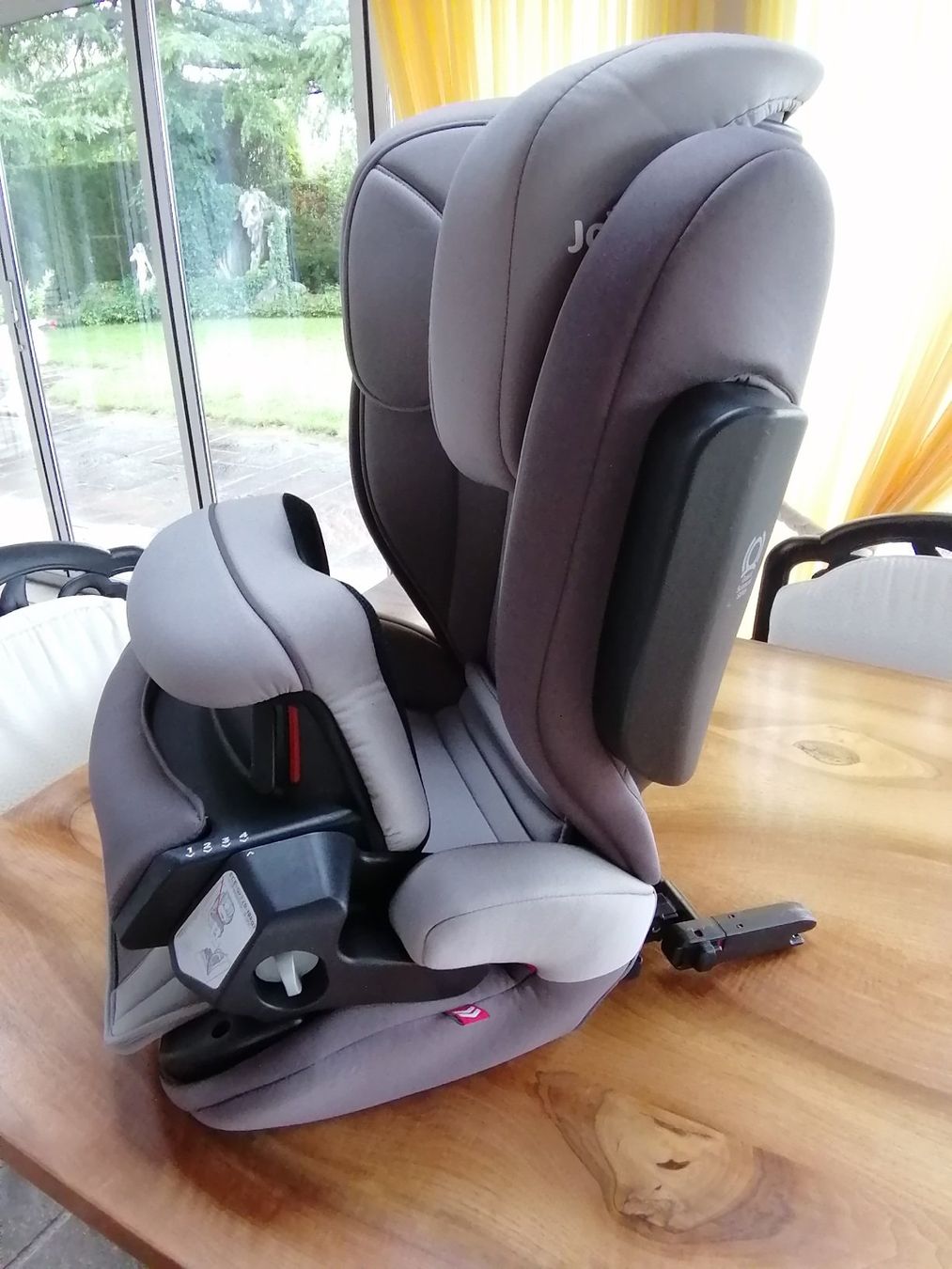 Joie Seggiolini per auto: Kinderautositz mit Fangkörper JOIE – Usato da Wermatswil venduto da akinom_5408 2