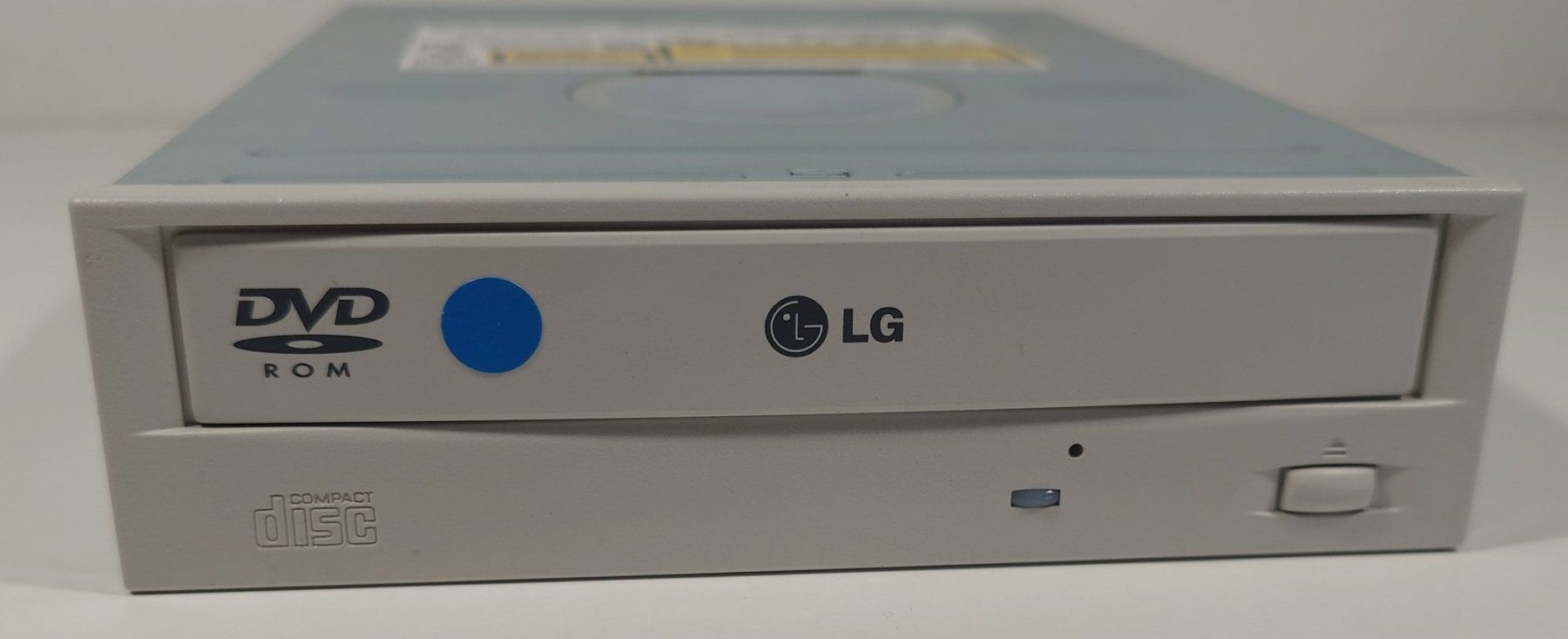 LG Registratori: IDE CD-/DVD-ROM Laufwerk inkl. E-IDE-Kabel / LG – Usato da Ostermundigen venduto da Chrisascht 1