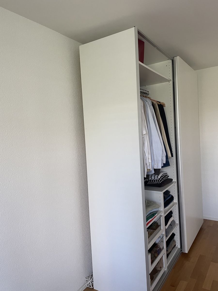 Ikea Armadi: Ikea PAX Schrank 2m breit – Usato da Zürich venduto da qku_5fsg 3