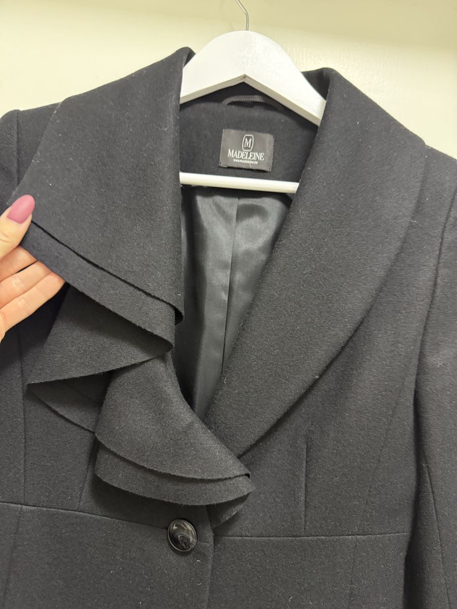 Madeleine Cappotti: Elegant Black coat MADELEINE wool – Nuovo (secondo la descrizione) da Basel venduto da dar_ch4051 2