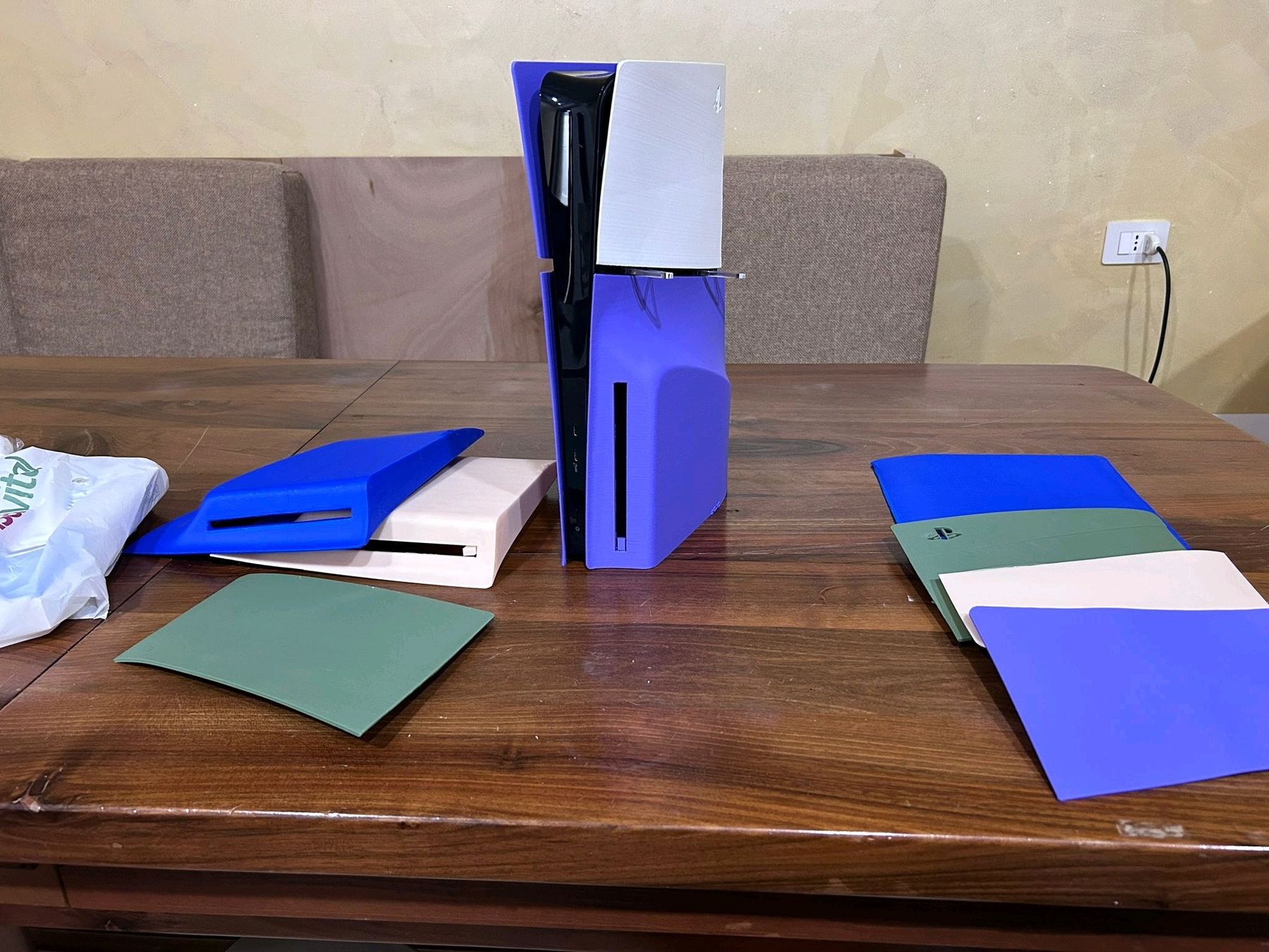 Sony Custodie protettive: PS5 Abdeckung – Nuovo e nell'imballaggio originale da Riehen venduto da jel_lqq7 2