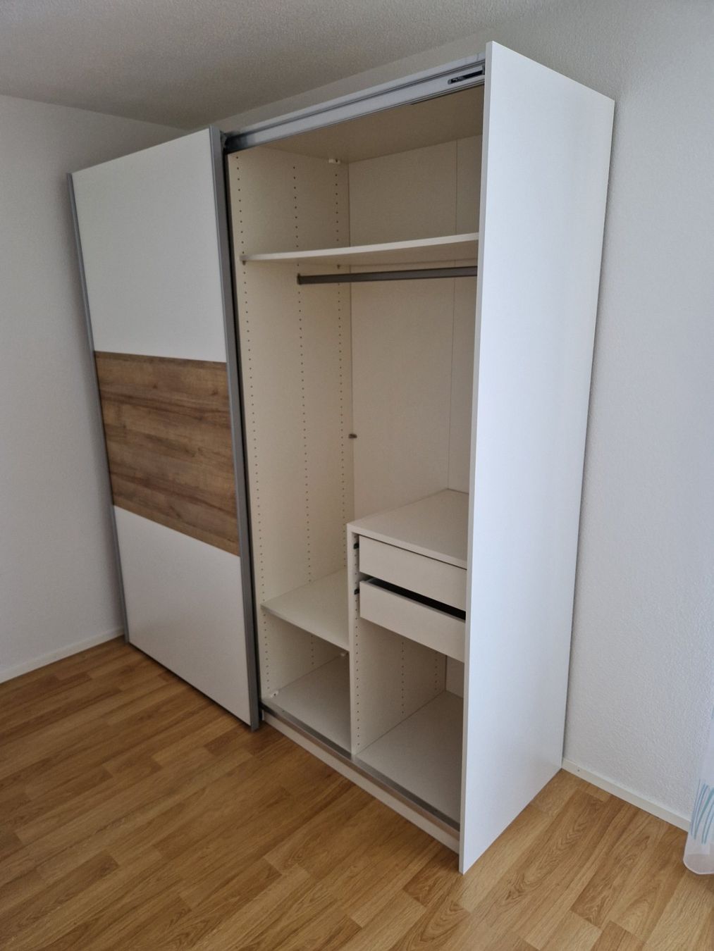 Schränke: Schwebetürenschrank Typ Walter – Gebraucht aus Erlach von Beppi13 1
