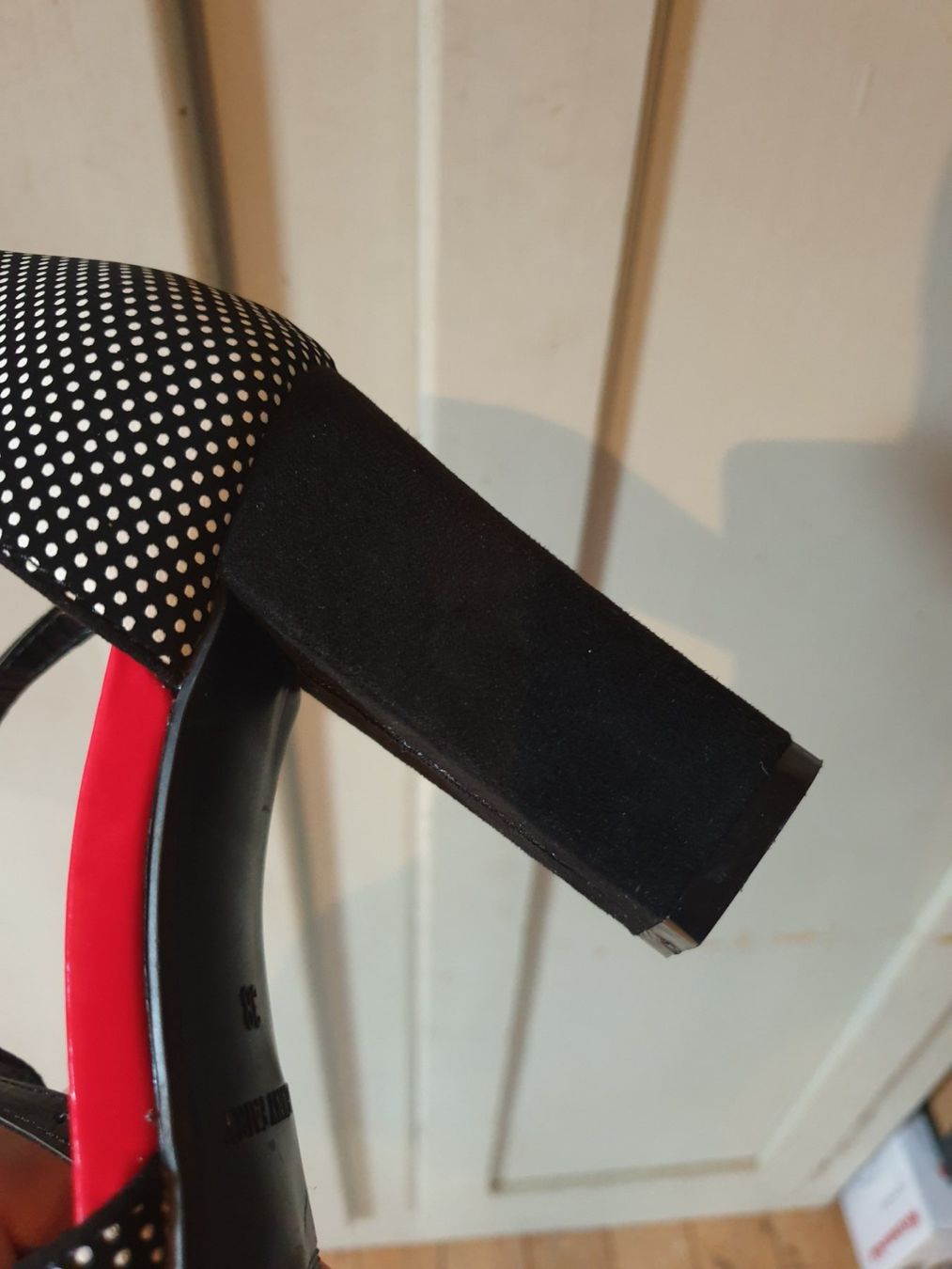 Scarpe da donna: High Heel Pumps – Nuovo (secondo la descrizione) da Guschelmuth venduto da Yamms 2