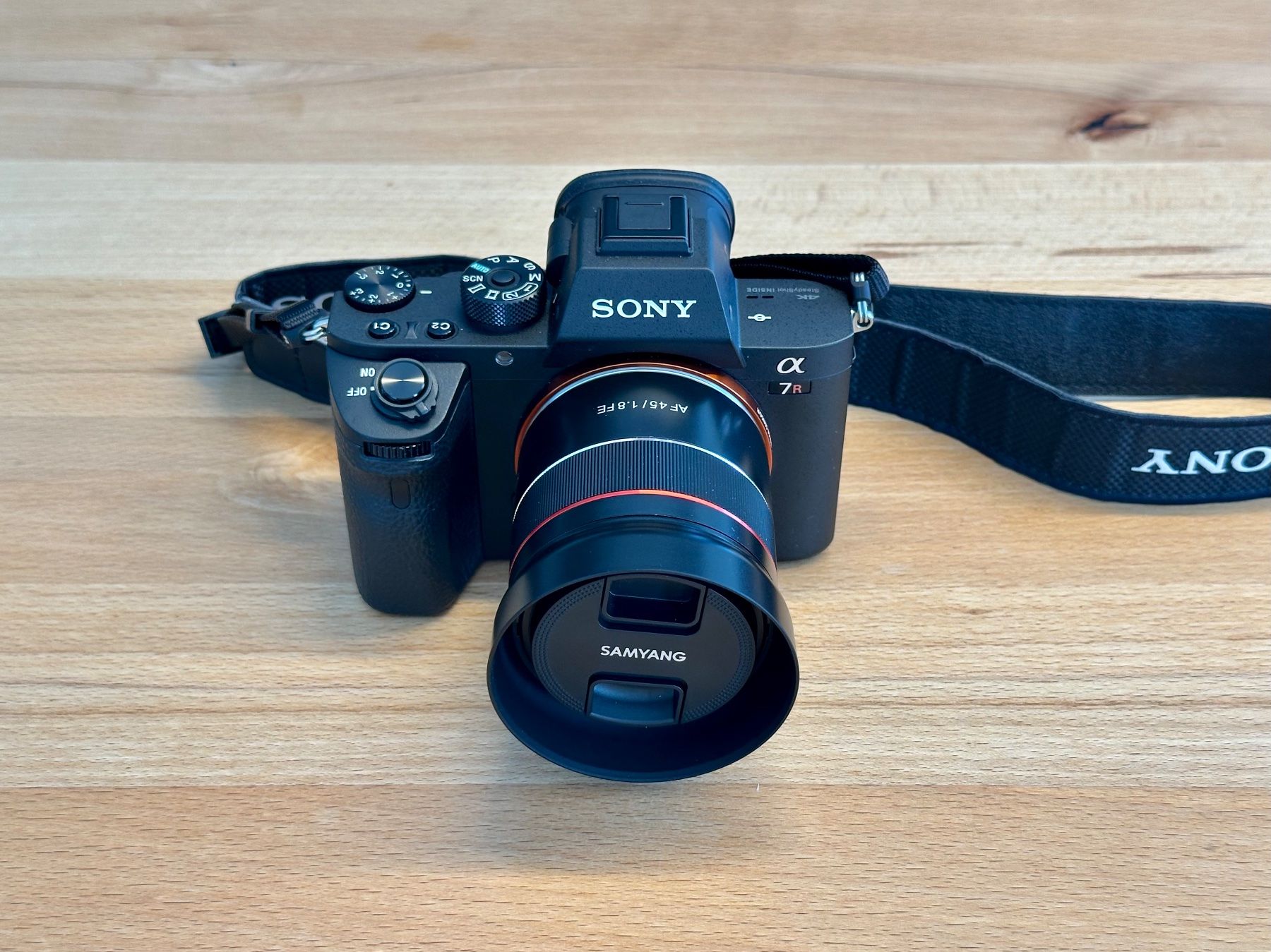 Sony Kamera: Sony A7 Rii + Samyang AF 45 1.8 – Gebraucht aus Näfels von Petar.iphone 1