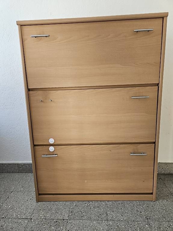 Armoires: Schuhschrank gratis – D'occasion à Chur par zie_t9q2 1