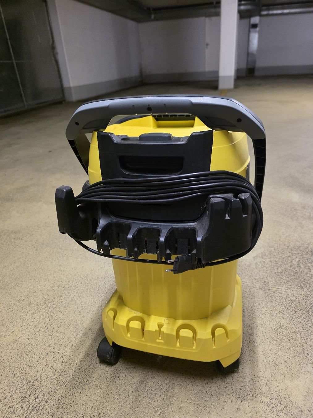 Staubsauger & Zubehör: KÄRCHER WD 5 Renovation # Cleanfix Taski Wetrok – Gebraucht aus Zürich von 5183840711 3