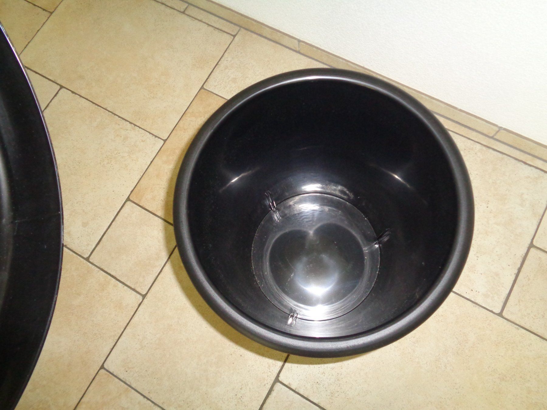 Autres articles pour la maison: Eimer  30 Liter  Coop – D'occasion à Kreuzlingen par Robi-2003 3