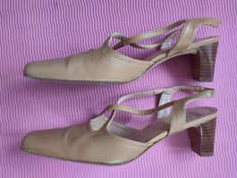 schöne Lederschuhe mit kleinem fleck gr. 38