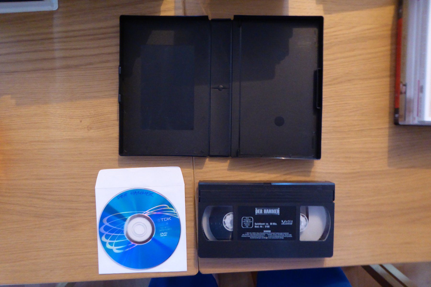 Tutti i VHS: VHS Der Hammer Hulk Hogan mit Backup DVD – Usato da Allschwil venduto da Summelsarium 5