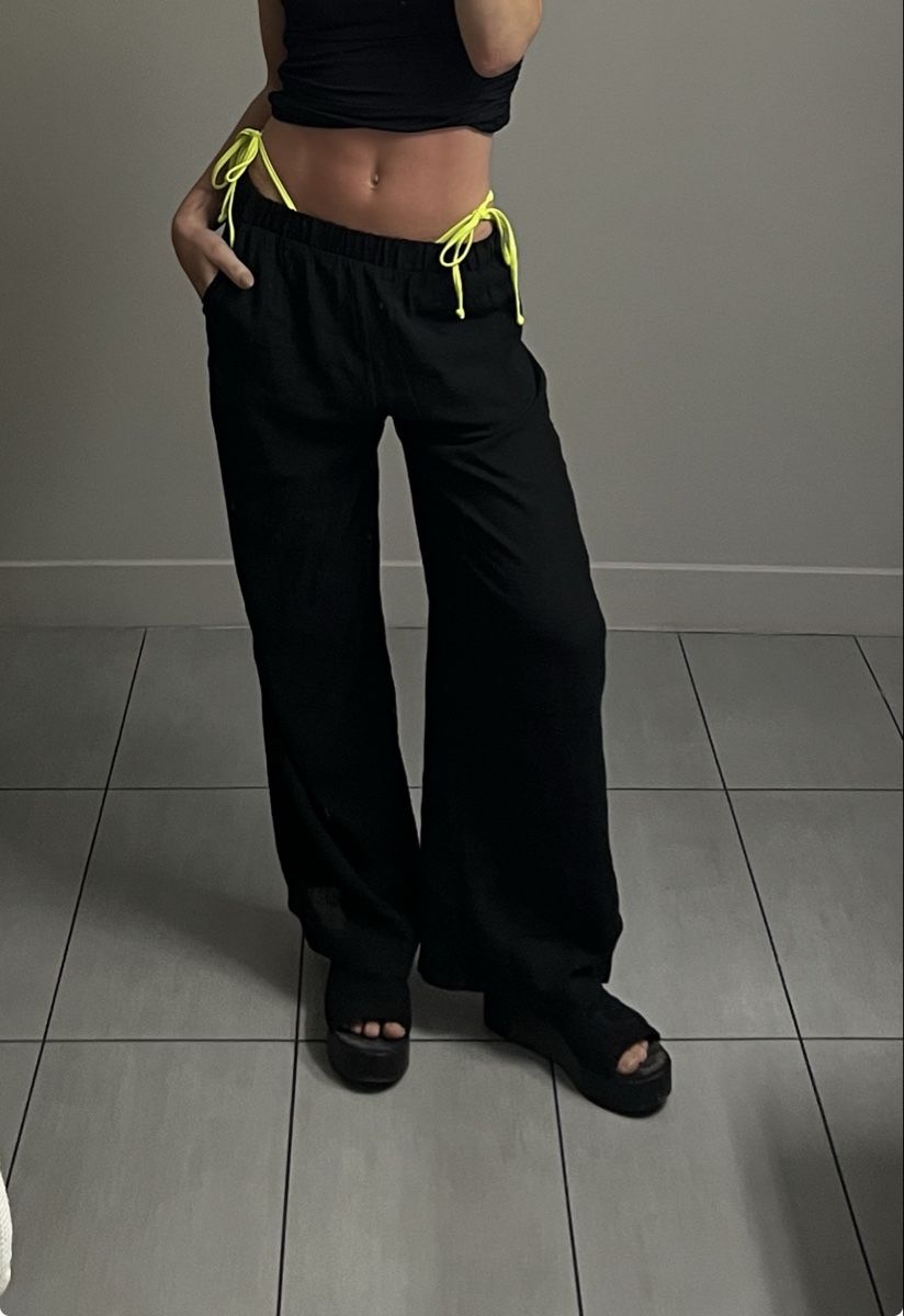Pantaloni: Schwarze Sommerhose – Usato da Winterthur venduto da adi_sqz 4