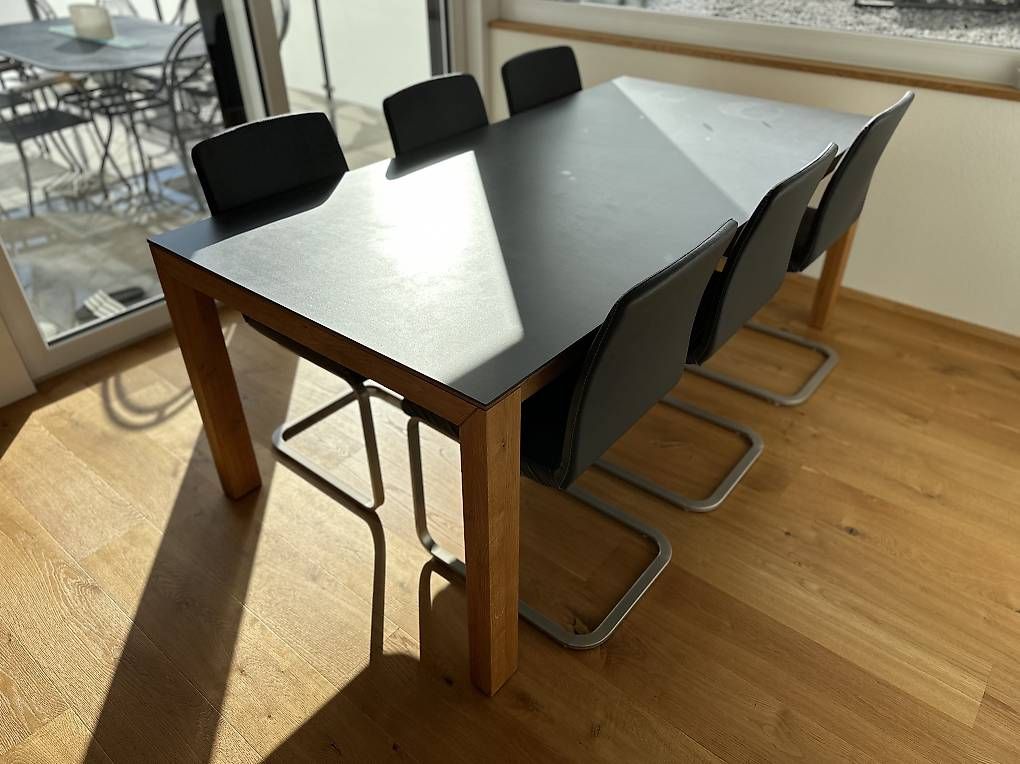 Tables: Esstisch mit Keramikplatte – D'occasion à Bühler par luca.zollinger 1