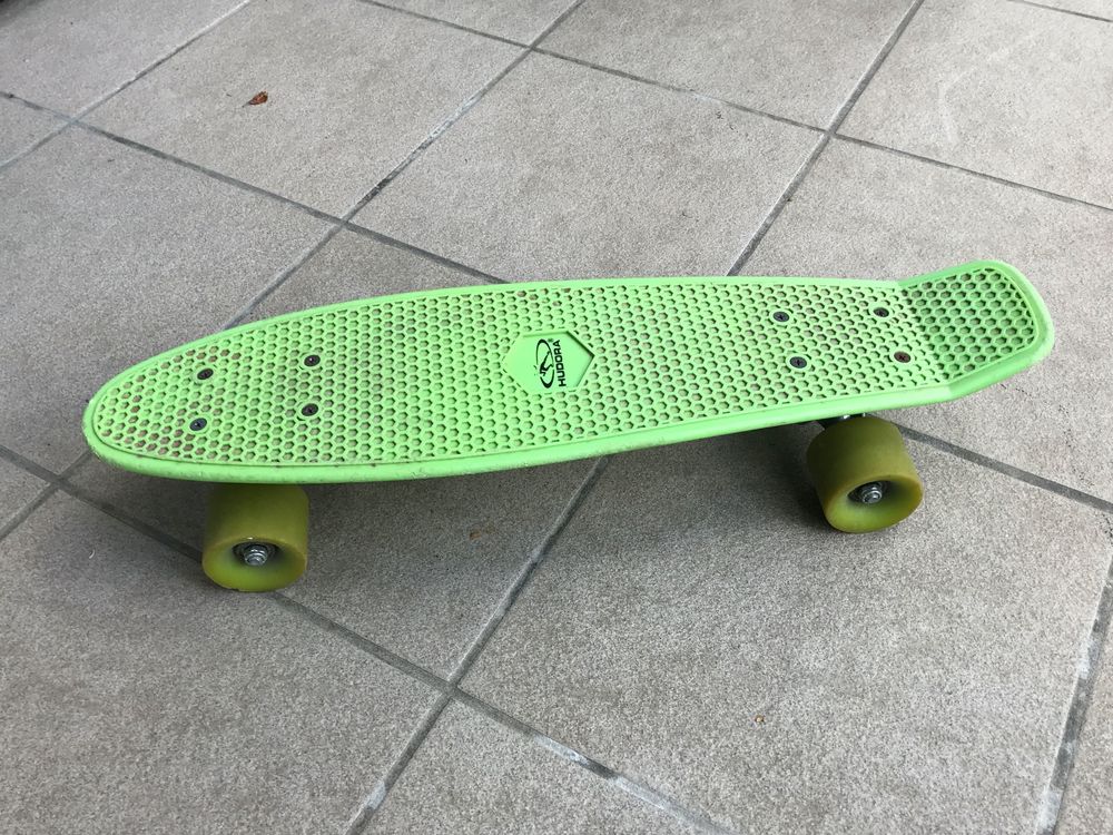 Skateboard Rétro Hudora - Planche Flexible, Trucks Aluminium, Style Années 70