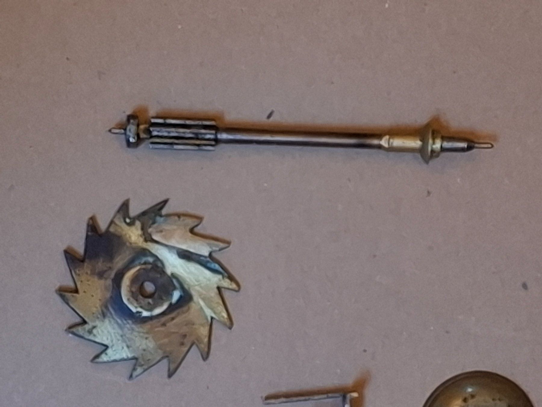 Orologi da terra & Orologi da parete: Ensemble de pièces pour horloge Comtoise – Usato da Marsens venduto da jogocade 3