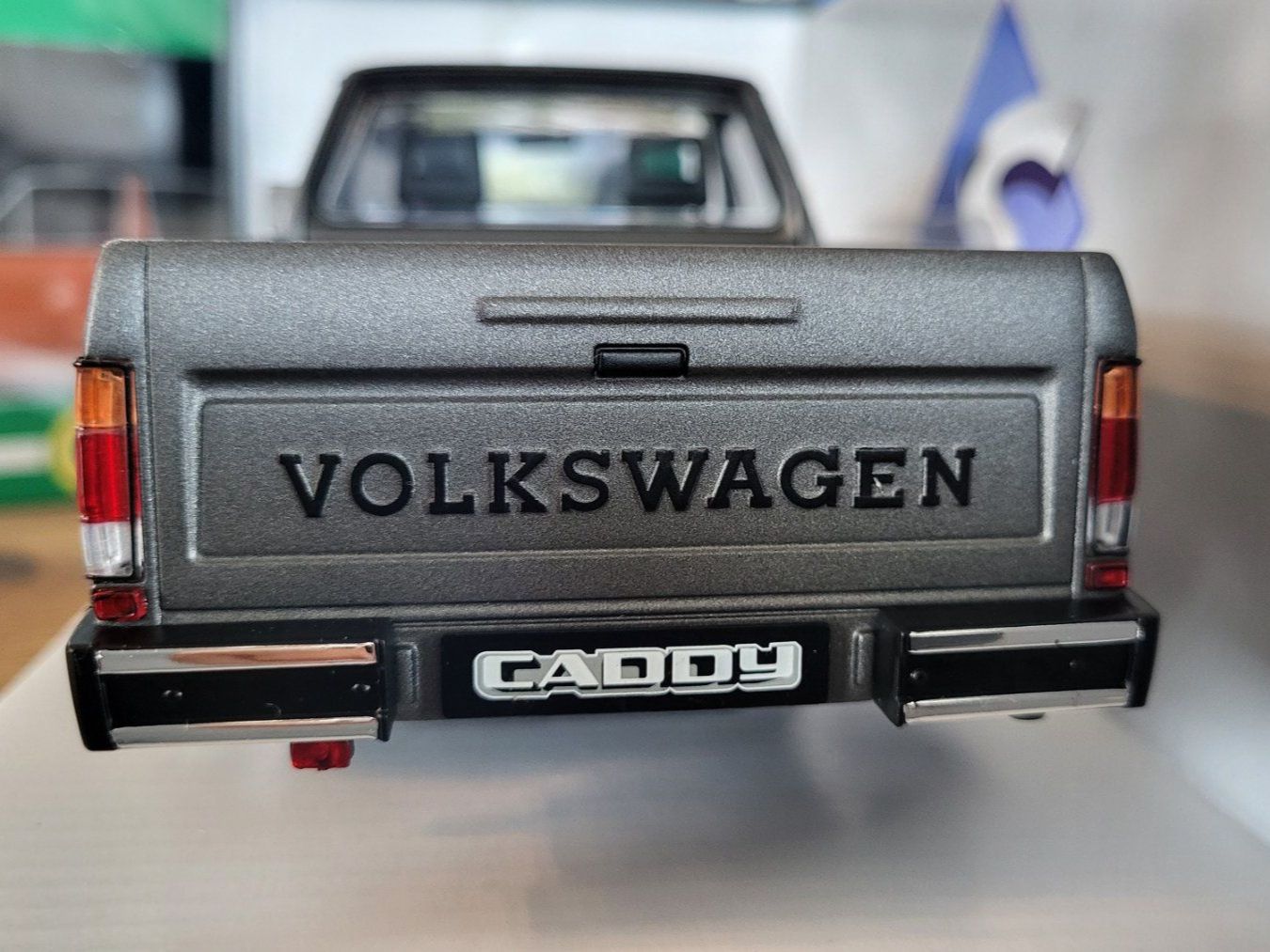 Solido Modellini d'auto: Volkswagen Caddy 1:18 Solido – Usato da Rothrist venduto da Juana5 2