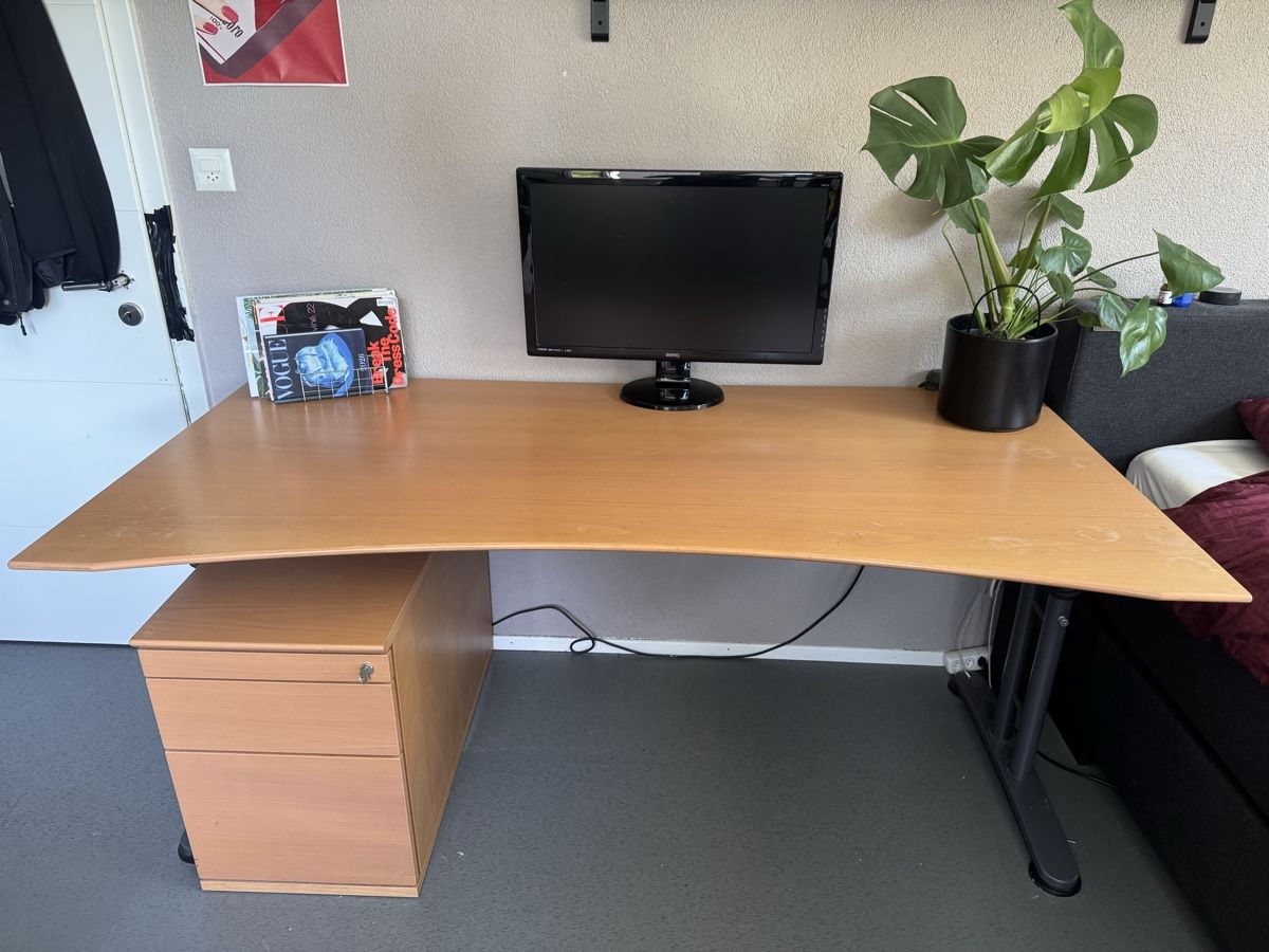Scrivanie: Schreibtisch mit Schubladencontainer Holz – Usato da Bachenbülach venduto da liiamt06