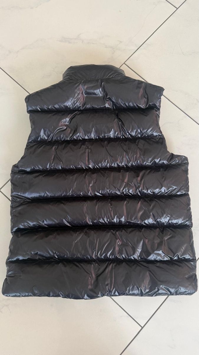 Moncler Gilet & Giacche: Moncler Gilet – Nuovo (secondo la descrizione) da Lauwil venduto da Picolla1 1