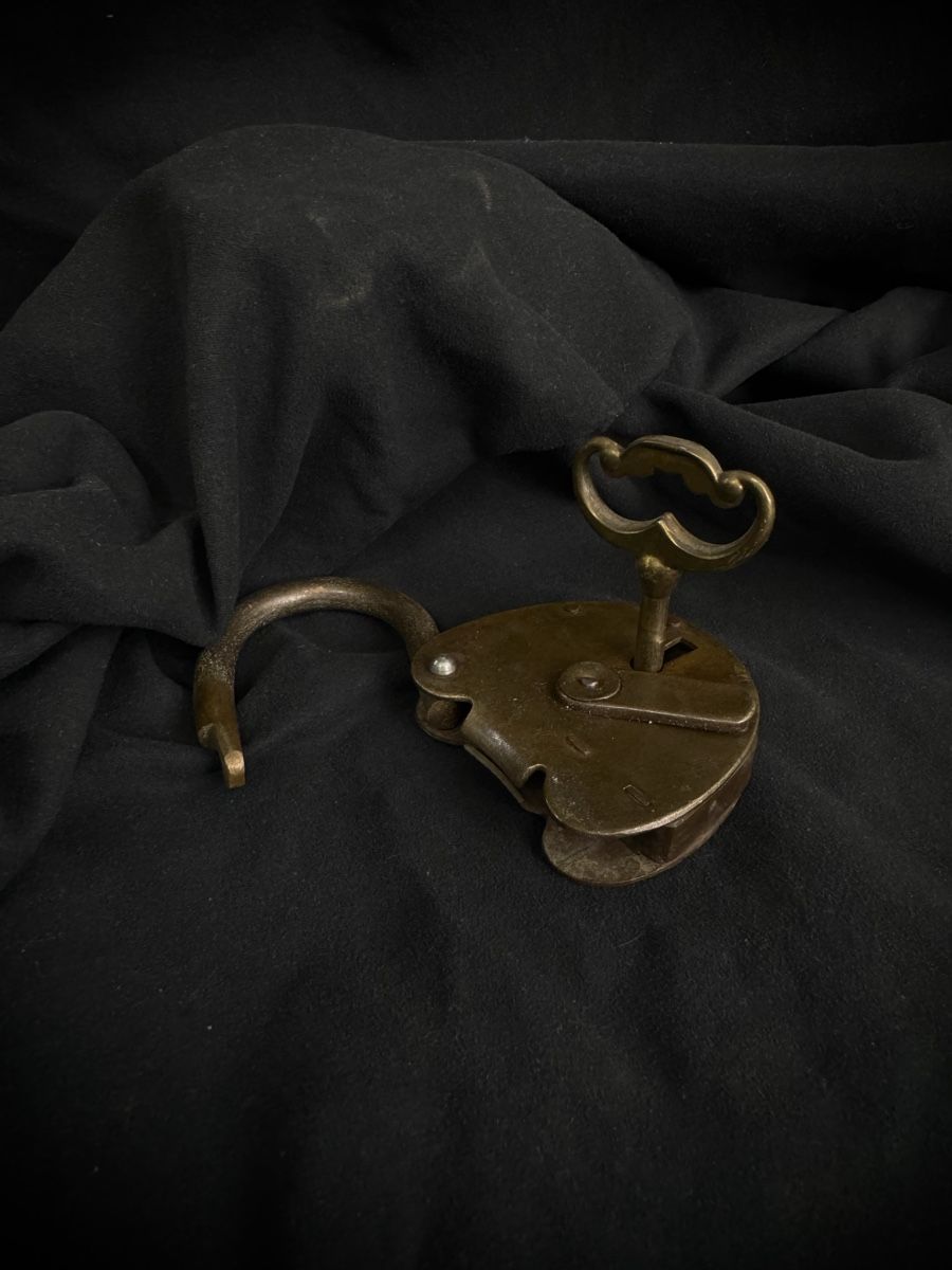 Schlösser: Heart Padlock with Key Antique Brass Lock – Gebraucht aus Bern von nkink 1