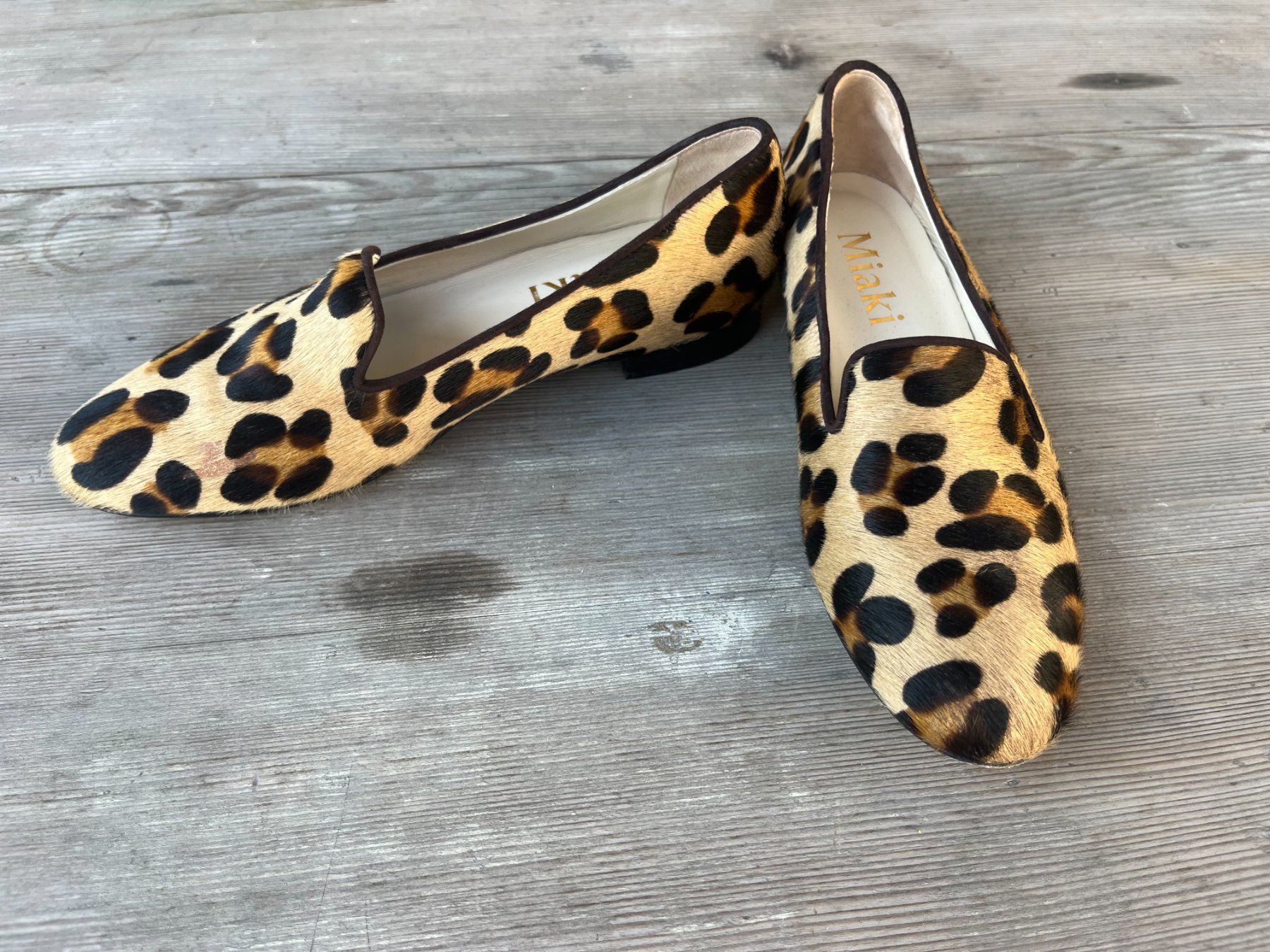 Damenschuhe: Miaki Leopard Slipper, Grösse 38 – Gebraucht aus Stäfa von Castagno1 1