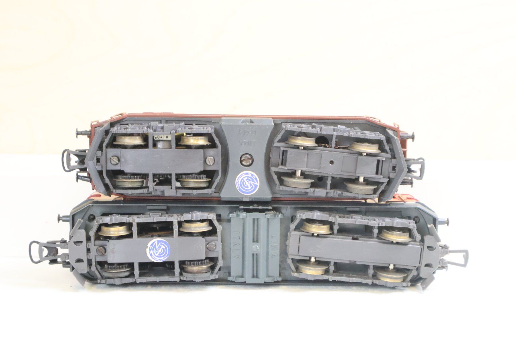 Lima Modelleisenbahnen: Lima Doppelpack 2 x SBB Bm 4/4 & Re 4/4 E-Lok H0 DC – Gebraucht aus Winterthur von Monstera 6