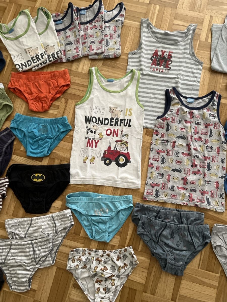 Biancheria intima: Kinder Unterwäsche Junge Gr. 122/128 – Usato da Zuchwil venduto da Commander0 2
