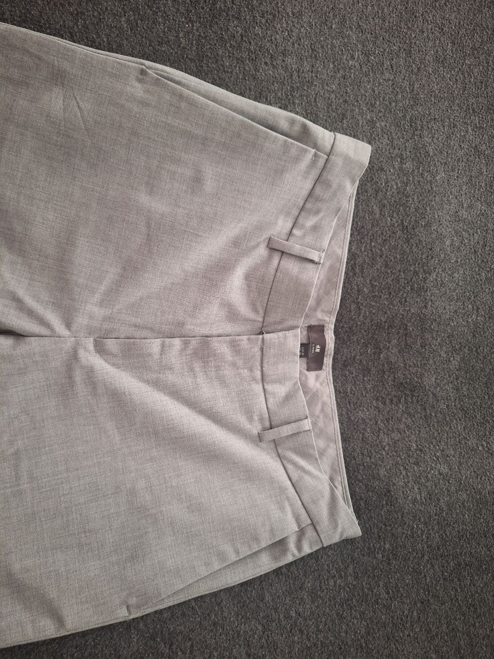 H&M Completi: Anzugshose – Usato da Mumpf venduto da SwissDi 1