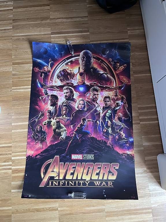 Foto & Immagini: 2 Avengers Marvel Poster – Usato da Zürich venduto da lia_szs8