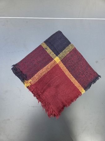 Damenschal kariert rot dunkelblau gelb